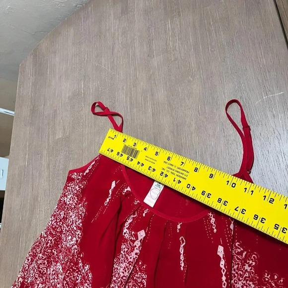 Women’s Cabi Sleeveless Top Size Small - Picture 8 of 8